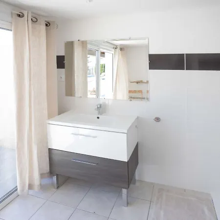 Villa Spacious With Private Pool Beaufort (Herault)